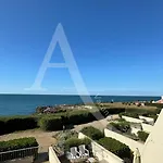 Avec Loggia Et Terrasse, 1er Ligne Et Vue Pour 4 Personnes * Sète