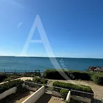 Apartment Avec Loggia Et Terrasse, 1er Ligne Et Vue Pour 4 Personnes