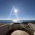 Avec Loggia Et Terrasse, 1er Ligne Et Vue Pour 4 Personnes Apartman *