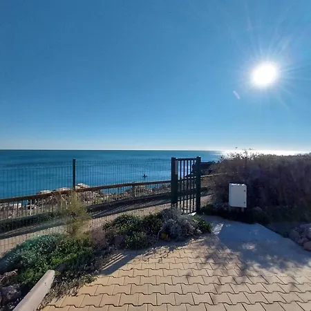 公寓 Avec Loggia Et Terrasse, 1er Ligne Et Vue Pour 4 Personnes *
