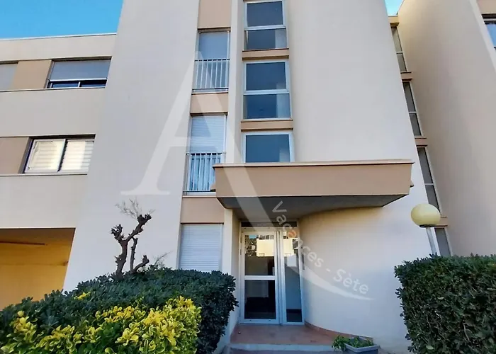 아파트 Avec Loggia Et Terrasse, 1er Ligne Et Vue Pour 4 Personnes