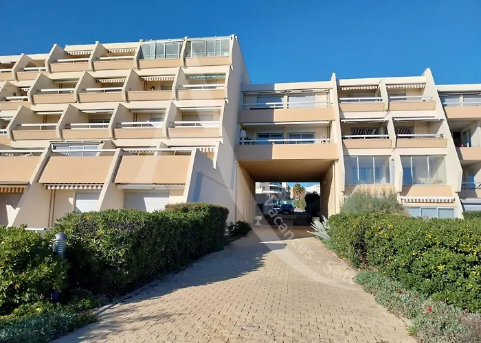 Avec Loggia Et Terrasse, 1er Ligne Et Vue Pour 4 Personnes *