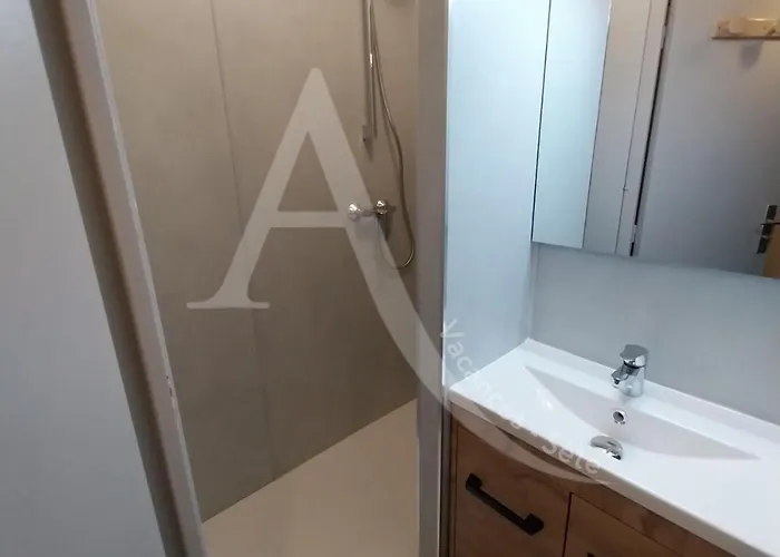 Avec Loggia Et Terrasse, 1er Ligne Et Vue Pour 4 Personnes