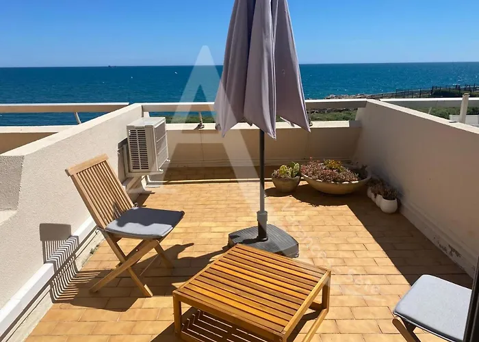 Avec Loggia Et Terrasse, 1er Ligne Et Vue Pour 4 Personnes